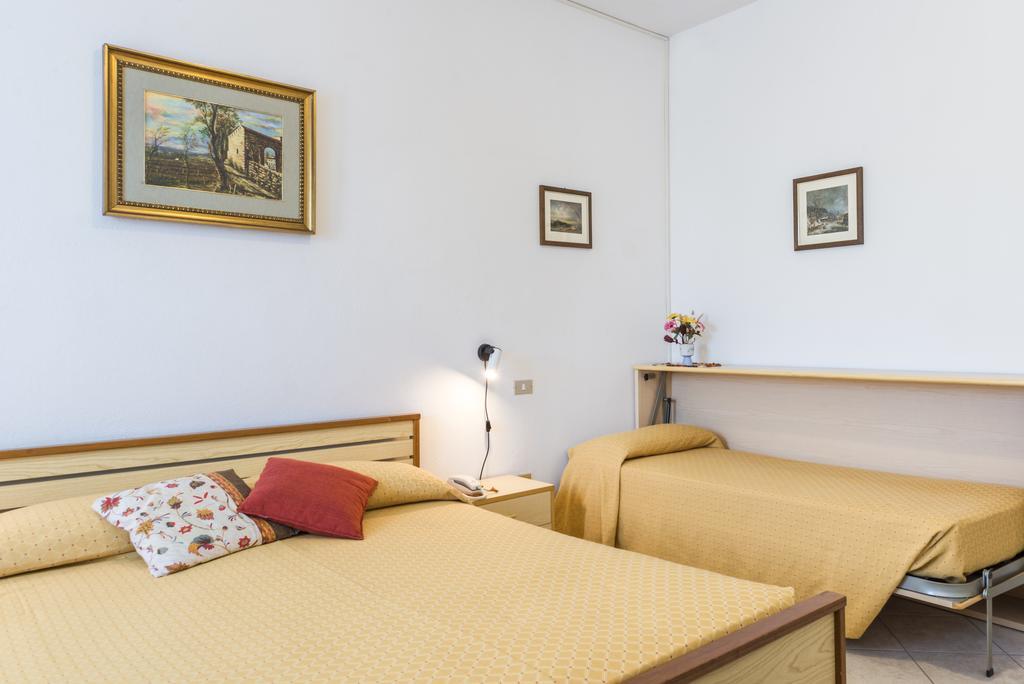 Hotel Cristina San Rocco di Piegara Εξωτερικό φωτογραφία