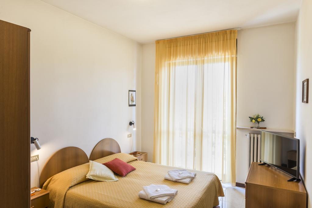 Hotel Cristina San Rocco di Piegara Εξωτερικό φωτογραφία