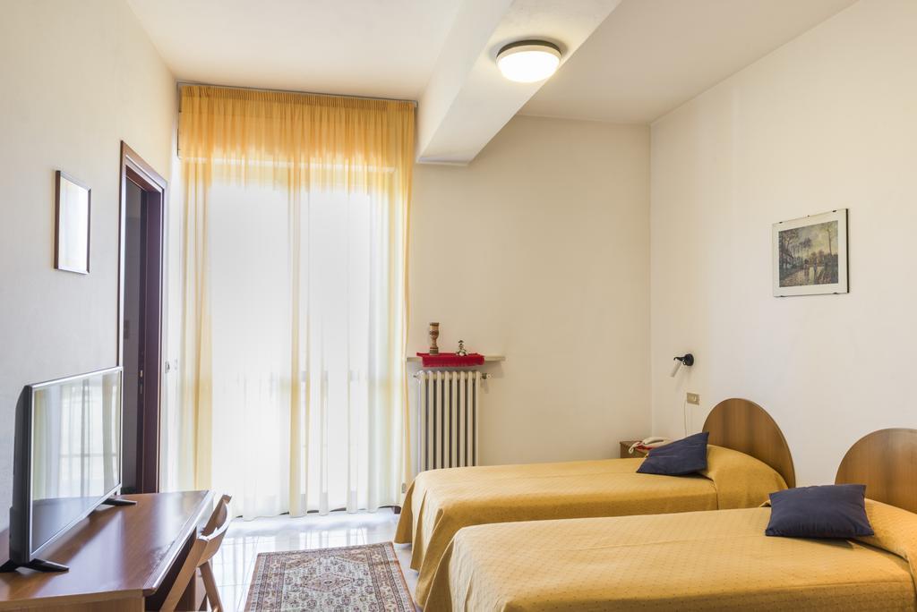 Hotel Cristina San Rocco di Piegara Εξωτερικό φωτογραφία